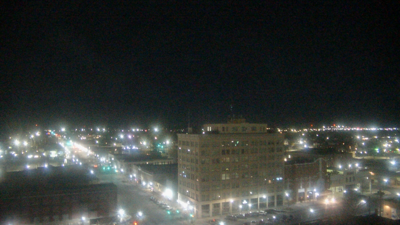 Thumbnail for current weather camera view from First National Bank-Hutchinson in Hutchinson, Kansas