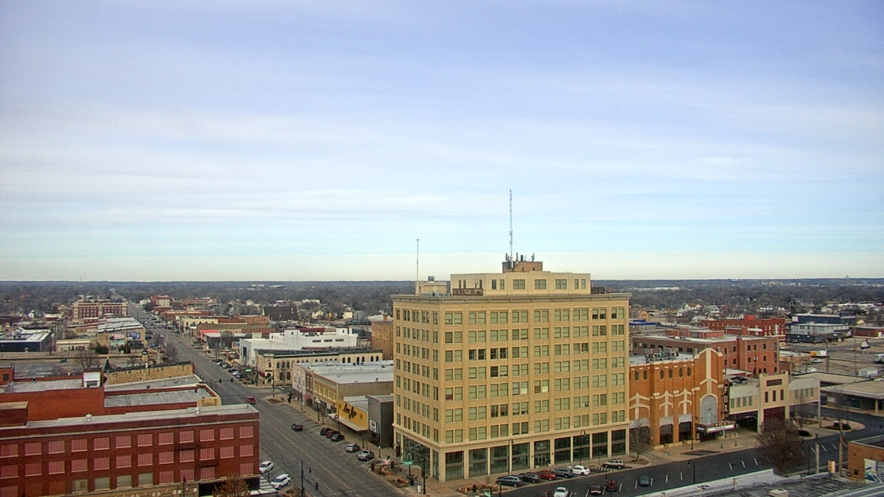 Thumbnail for current weather camera view from First National Bank-Hutchinson in Hutchinson, Kansas