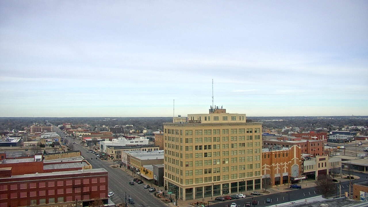 Thumbnail for current weather camera view from First National Bank-Hutchinson in Hutchinson, Kansas