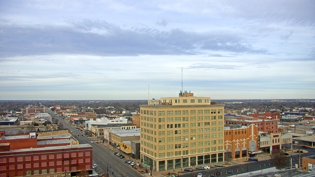 Thumbnail for current weather camera view from First National Bank-Hutchinson in Hutchinson, Kansas