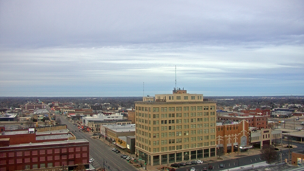 Thumbnail for current weather camera view from First National Bank-Hutchinson in Hutchinson, Kansas