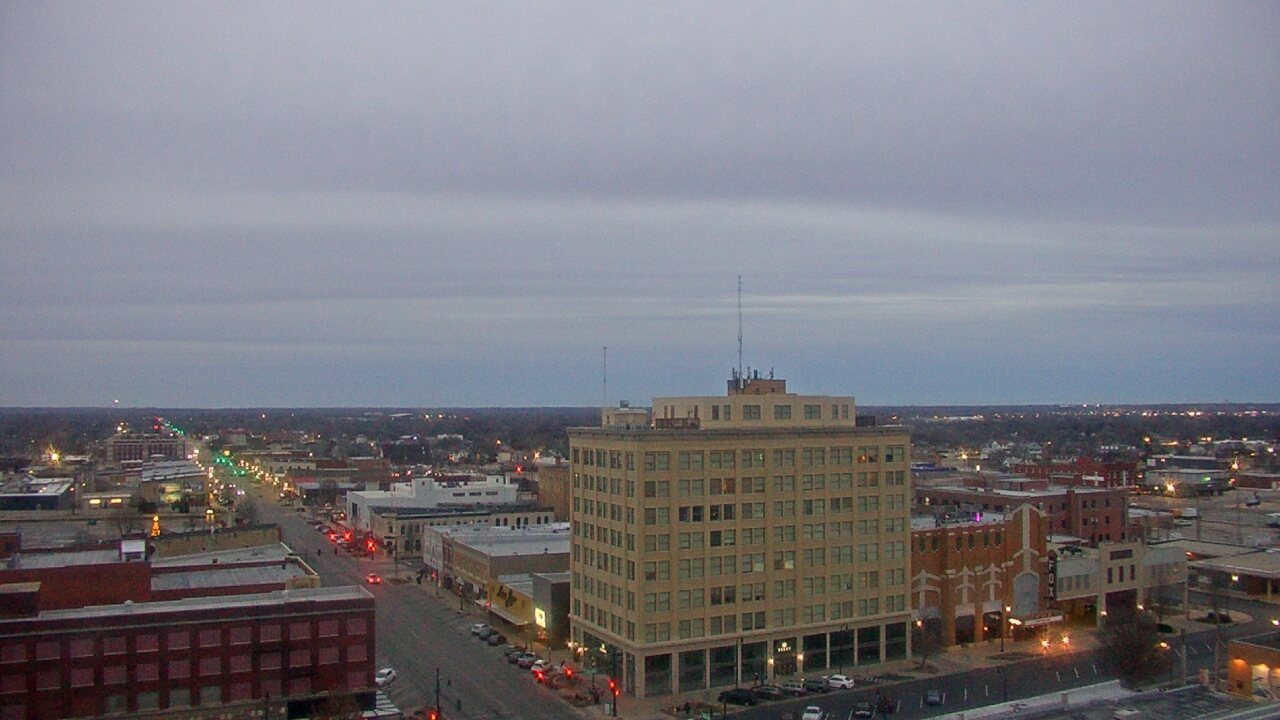 Thumbnail for current weather camera view from First National Bank-Hutchinson in Hutchinson, Kansas