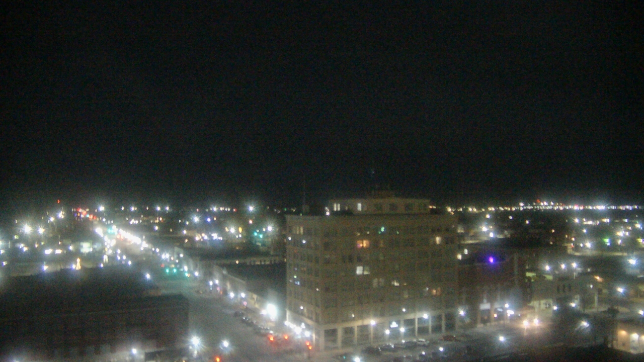 Thumbnail for current weather camera view from First National Bank-Hutchinson in Hutchinson, Kansas