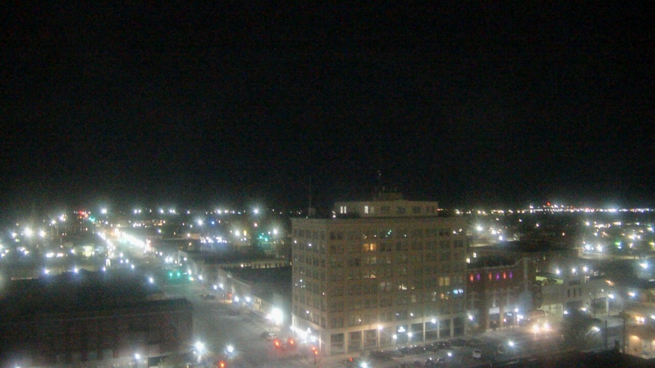 Thumbnail for current weather camera view from First National Bank-Hutchinson in Hutchinson, Kansas