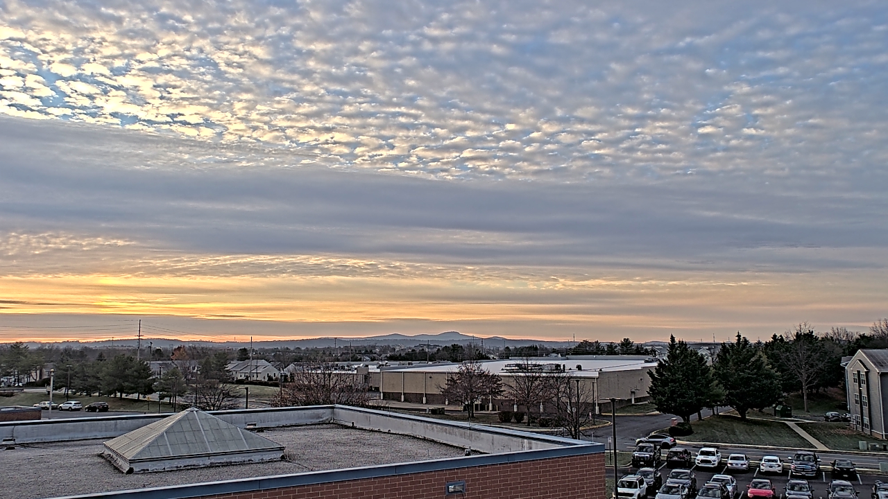 Thumbnail for current weather camera view from Crestwood MS in Ballenger Creek, Maryland