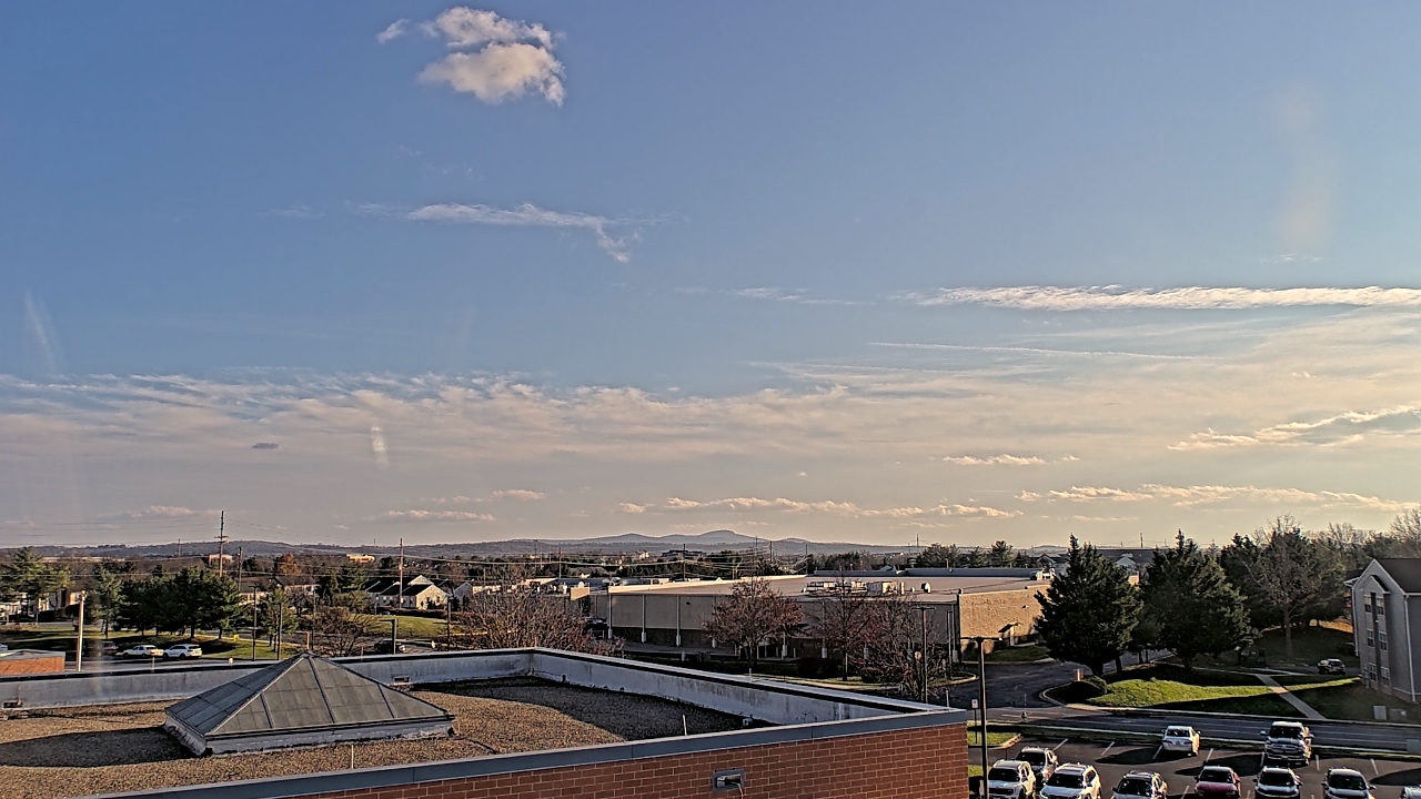 Thumbnail for current weather camera view from Crestwood MS in Ballenger Creek, Maryland