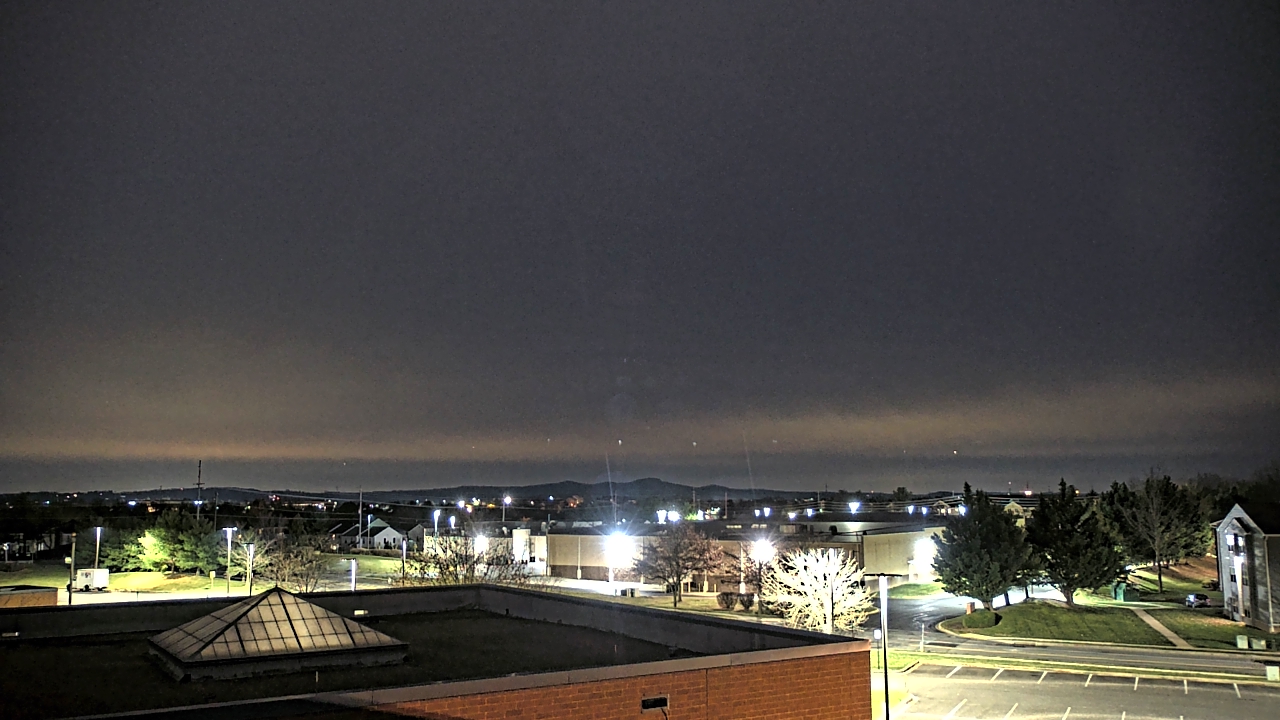 Thumbnail for current weather camera view from Crestwood MS in Ballenger Creek, Maryland