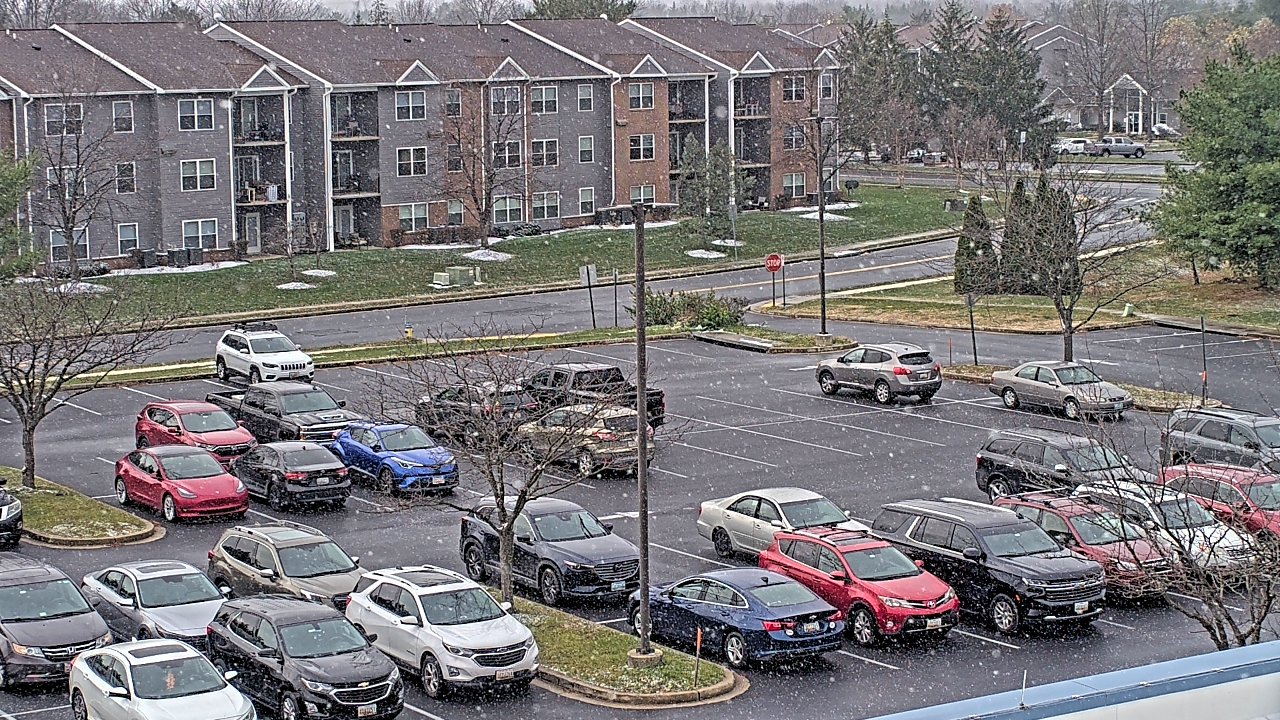 Thumbnail for current weather camera view from Crestwood MS in Ballenger Creek, Maryland