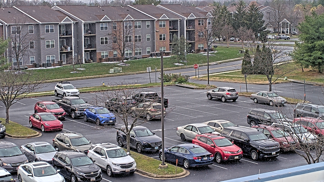 Thumbnail for current weather camera view from Crestwood MS in Ballenger Creek, Maryland