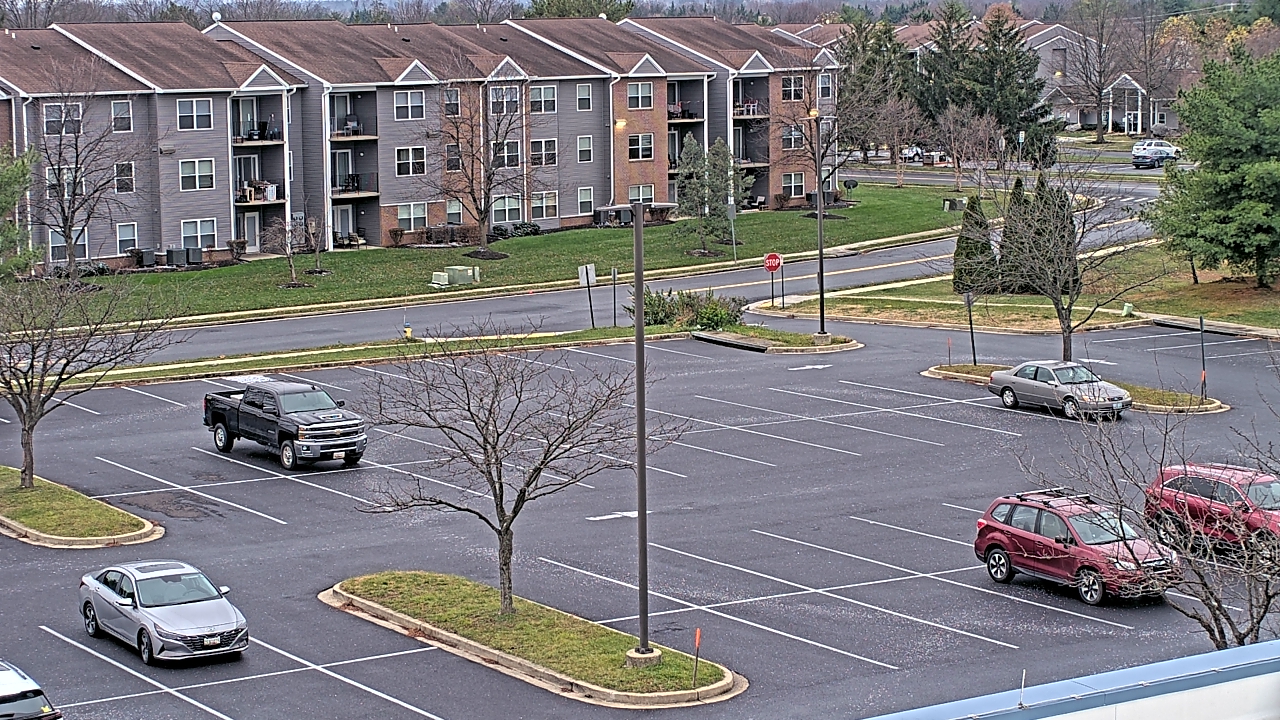 Thumbnail for current weather camera view from Crestwood MS in Ballenger Creek, Maryland