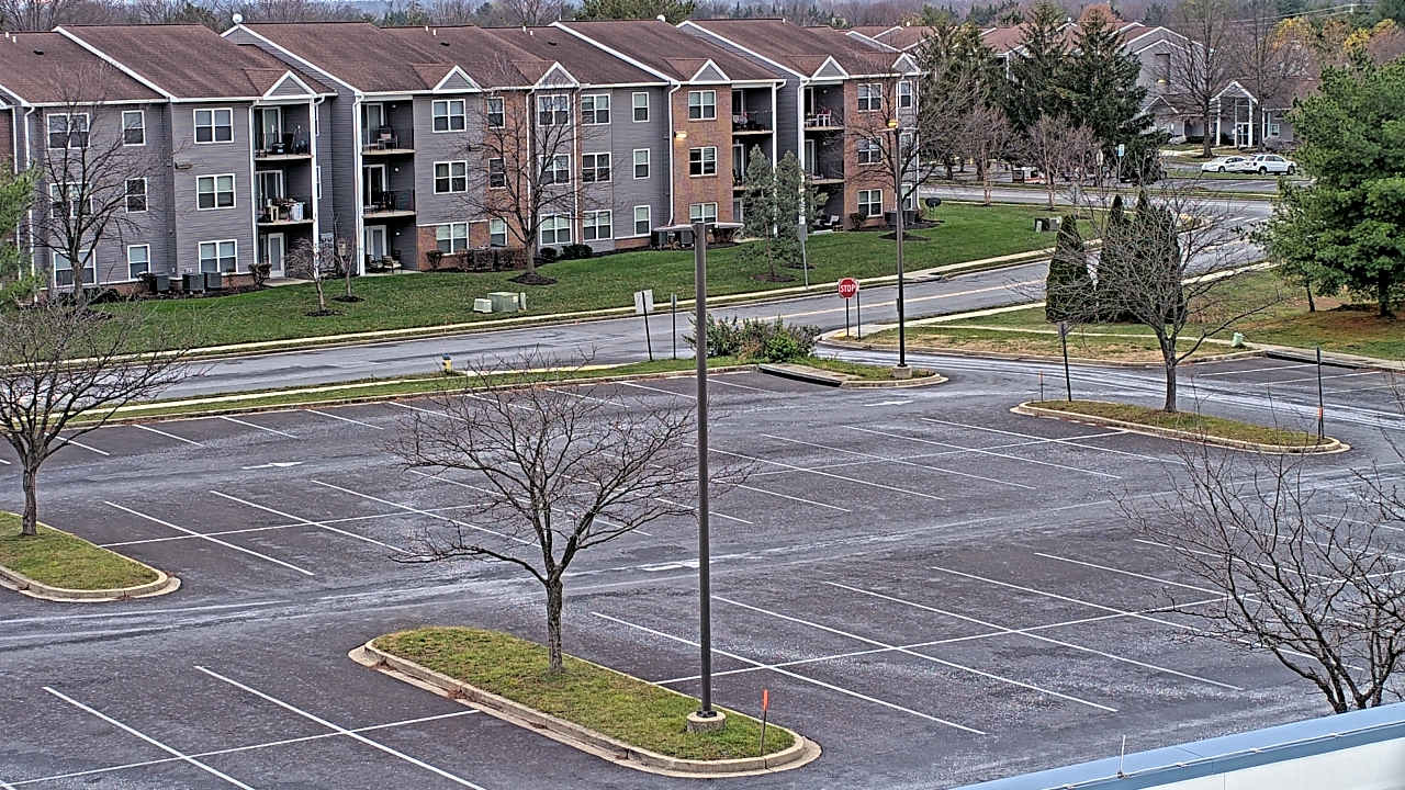 Thumbnail for current weather camera view from Crestwood MS in Ballenger Creek, Maryland