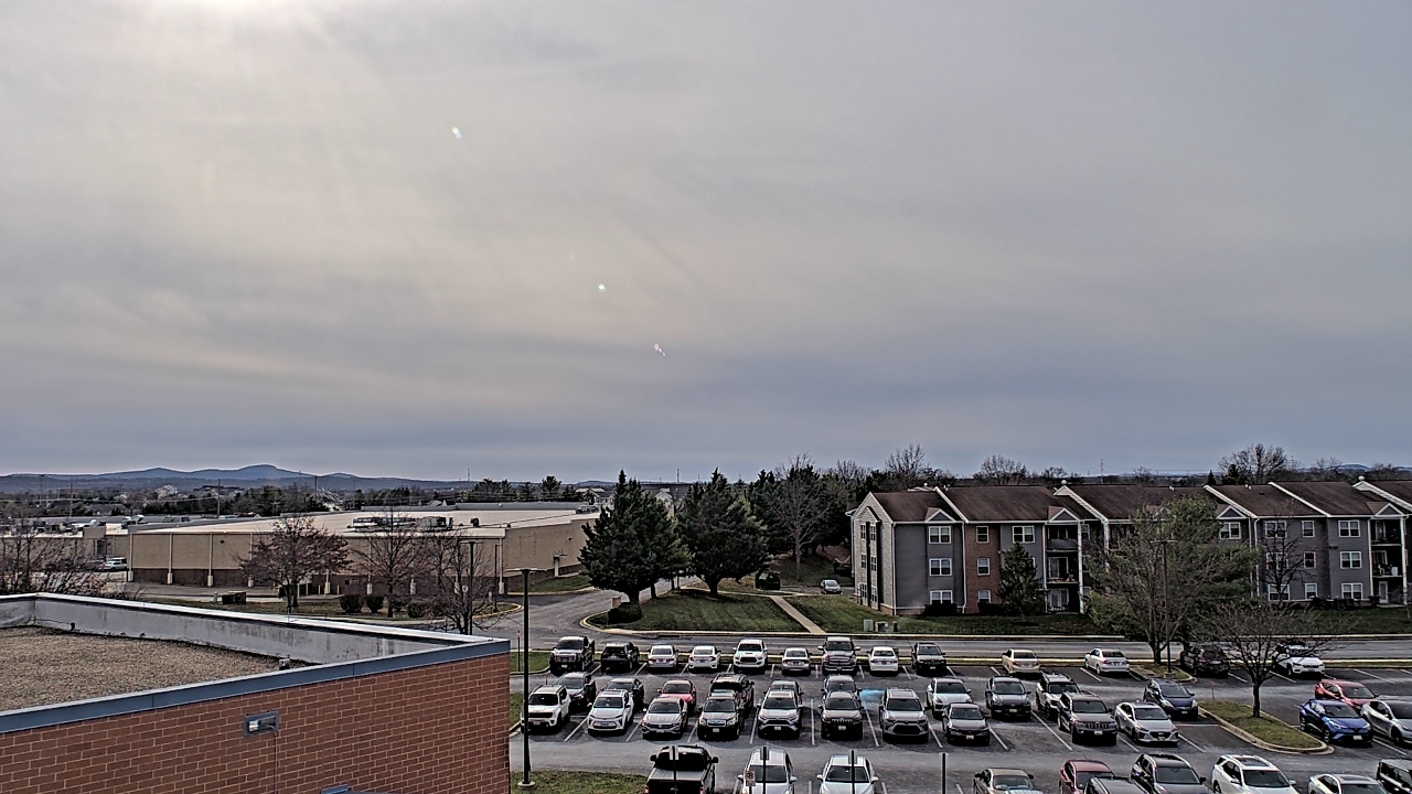 Thumbnail for current weather camera view from Crestwood MS in Ballenger Creek, Maryland