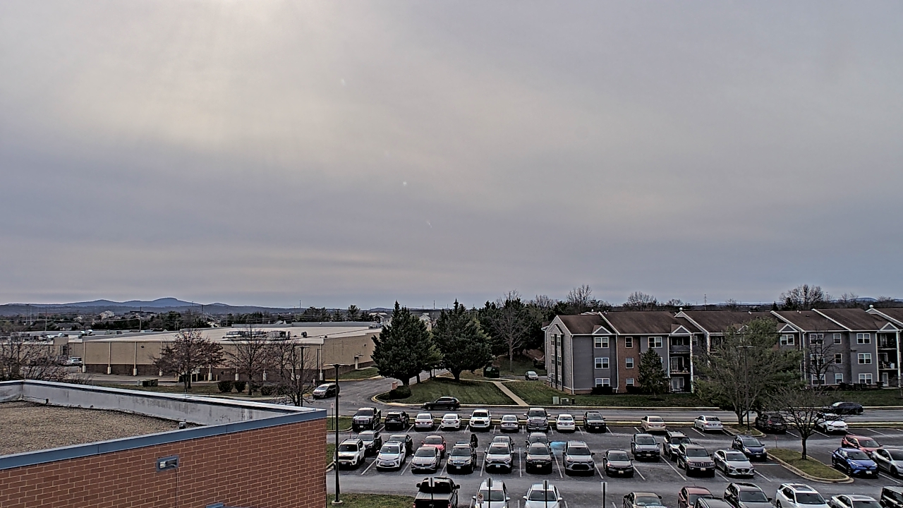 Thumbnail for current weather camera view from Crestwood MS in Ballenger Creek, Maryland