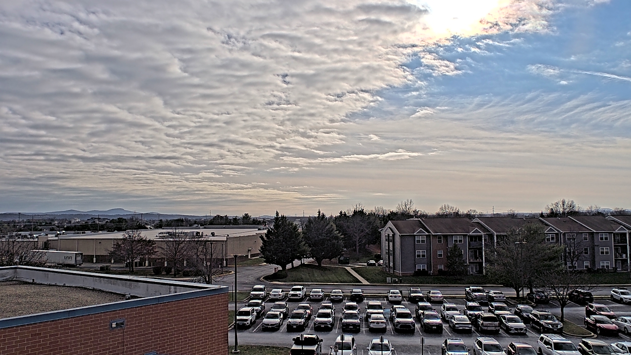 Thumbnail for current weather camera view from Crestwood MS in Ballenger Creek, Maryland