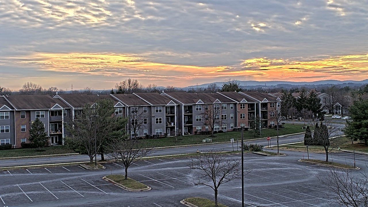 Thumbnail for current weather camera view from Crestwood MS in Ballenger Creek, Maryland