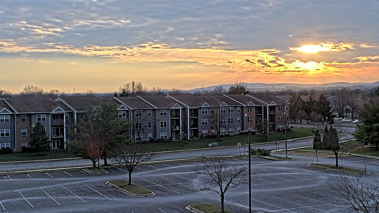 Thumbnail for current weather camera view from Crestwood MS in Ballenger Creek, Maryland