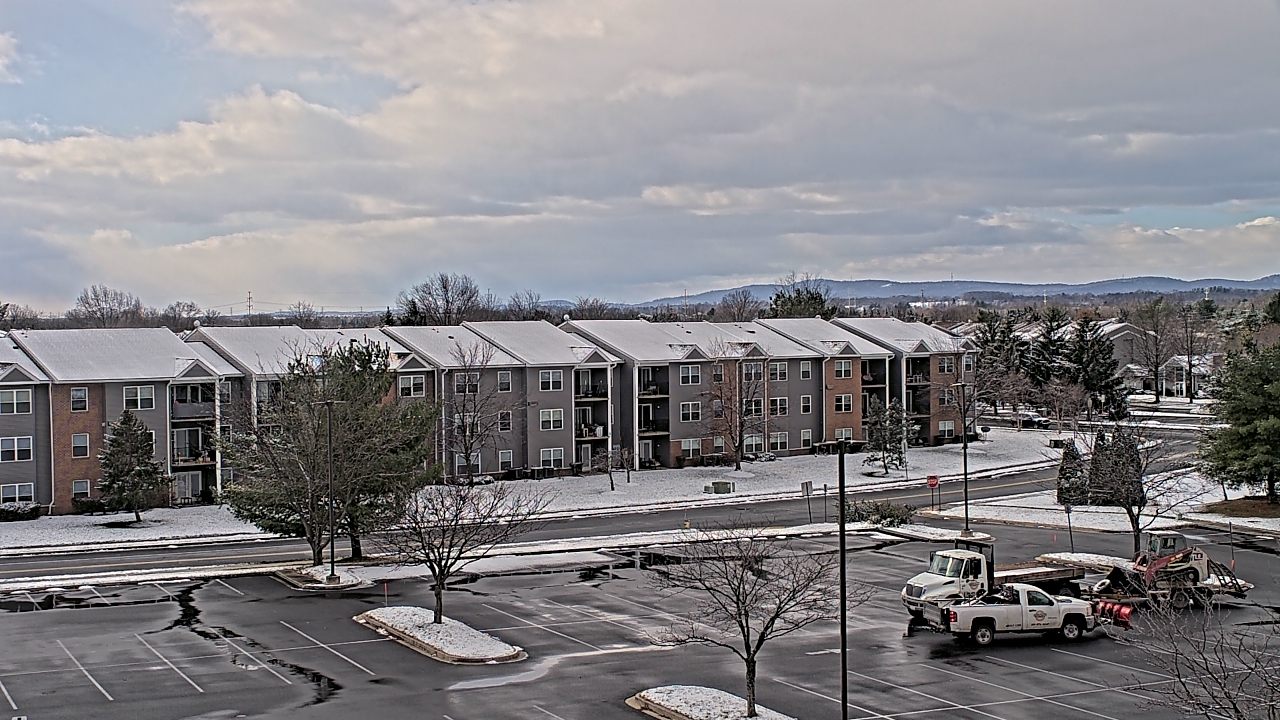 Thumbnail for current weather camera view from Crestwood MS in Ballenger Creek, Maryland