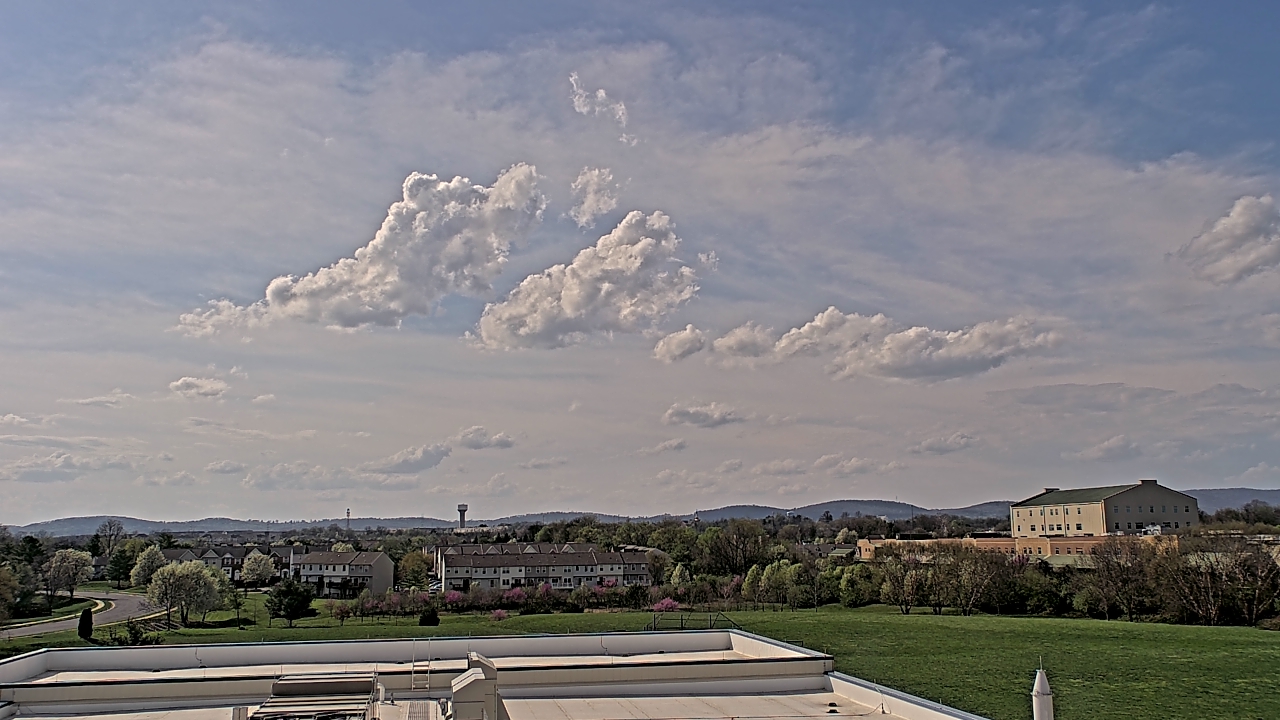 Thumbnail for current weather camera view from Crestwood MS in Ballenger Creek, Maryland