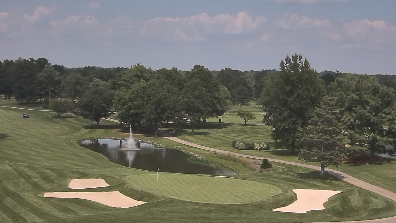 Thumbnail for current weather camera view from International Country Club in Chantilly, Virginia