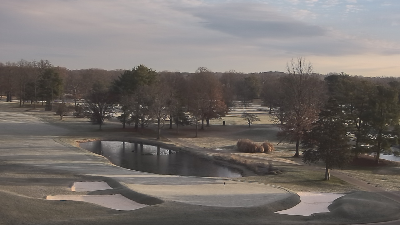 Thumbnail for current weather camera view from International Country Club in Chantilly, Virginia
