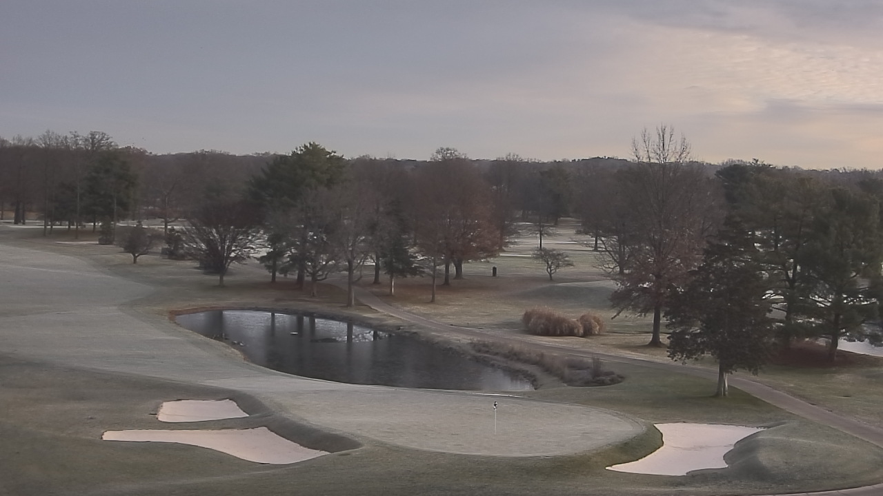 Thumbnail for current weather camera view from International Country Club in Chantilly, Virginia