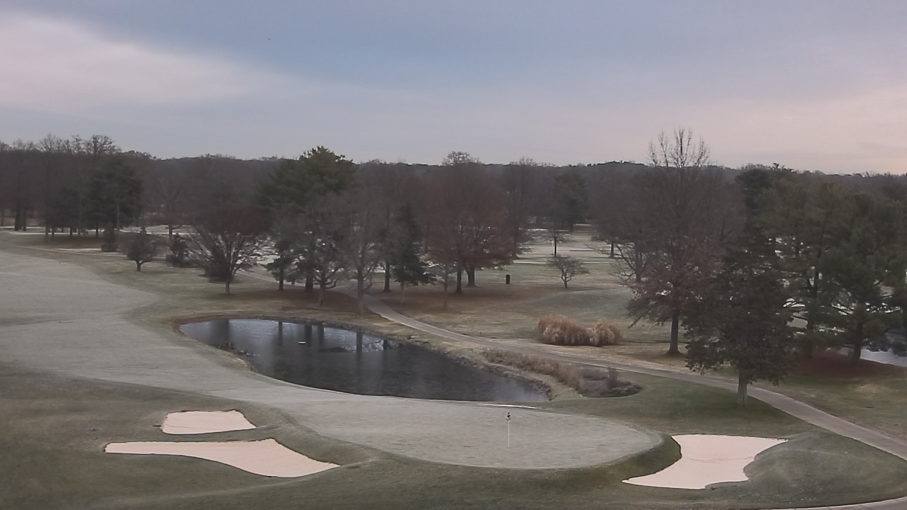 Thumbnail for current weather camera view from International Country Club in Chantilly, Virginia