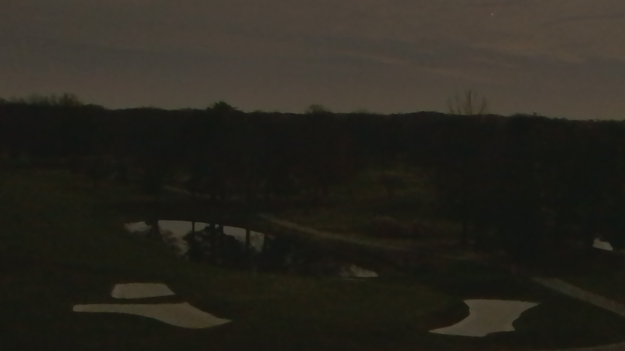 Thumbnail for current weather camera view from International Country Club in Chantilly, Virginia