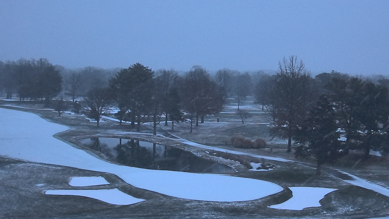 Thumbnail for current weather camera view from International Country Club in Chantilly, Virginia