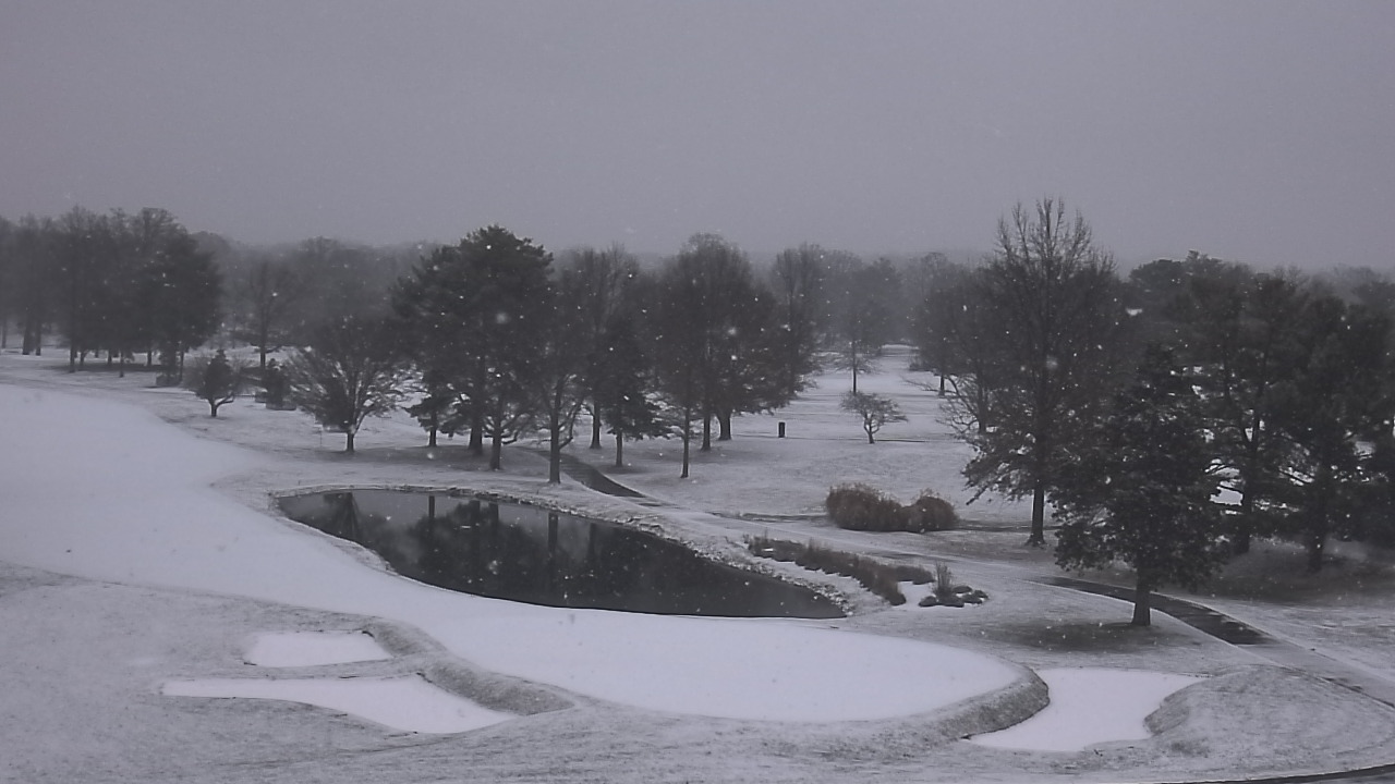 Thumbnail for current weather camera view from International Country Club in Chantilly, Virginia