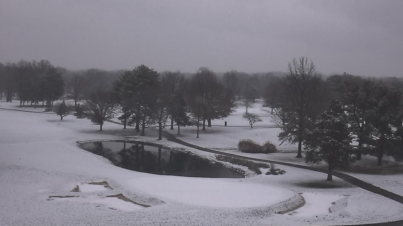 Thumbnail for current weather camera view from International Country Club in Chantilly, Virginia