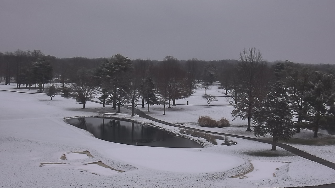 Thumbnail for current weather camera view from International Country Club in Chantilly, Virginia