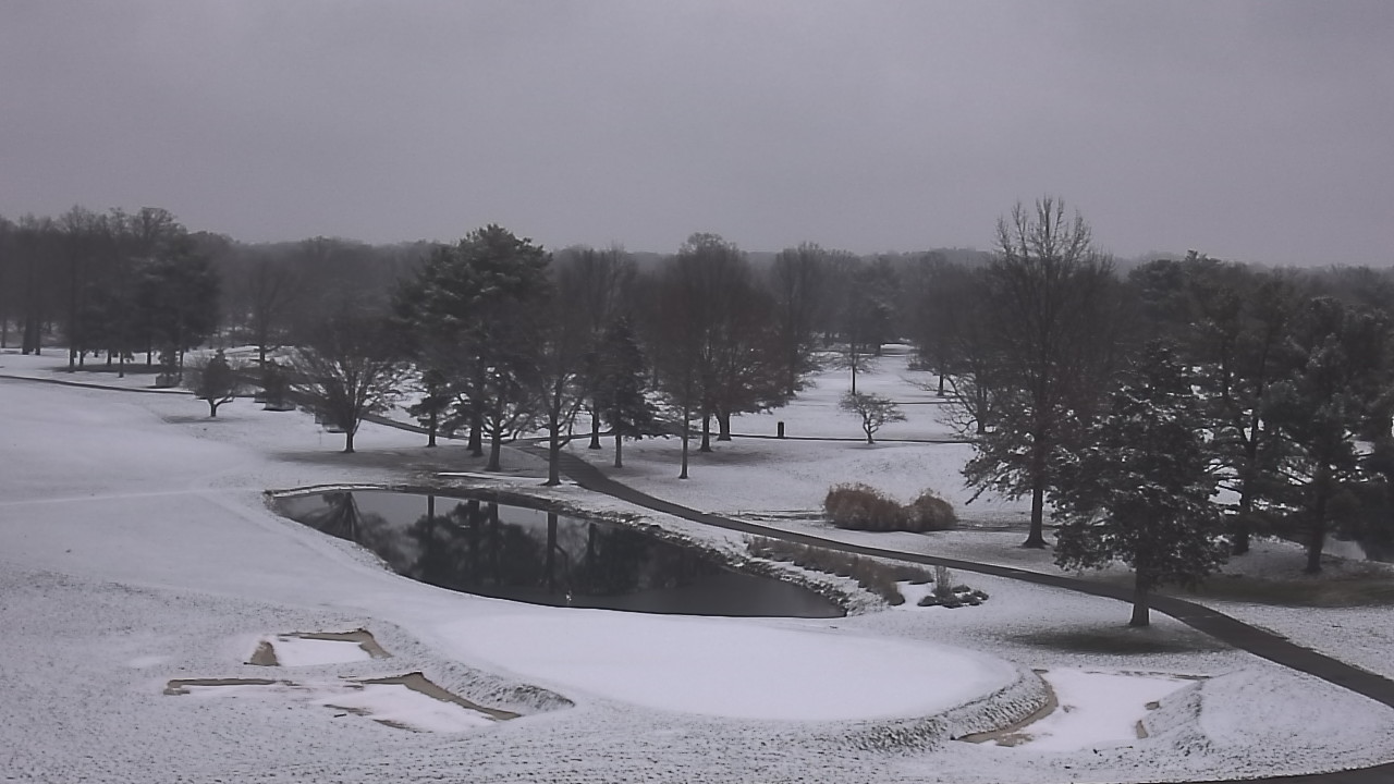 Thumbnail for current weather camera view from International Country Club in Chantilly, Virginia