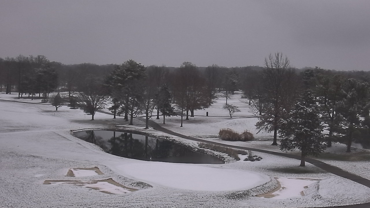 Thumbnail for current weather camera view from International Country Club in Chantilly, Virginia