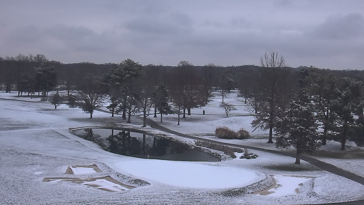 Thumbnail for current weather camera view from International Country Club in Chantilly, Virginia