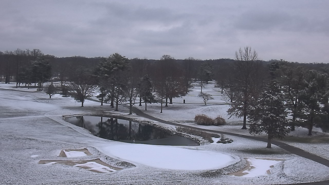 Thumbnail for current weather camera view from International Country Club in Chantilly, Virginia