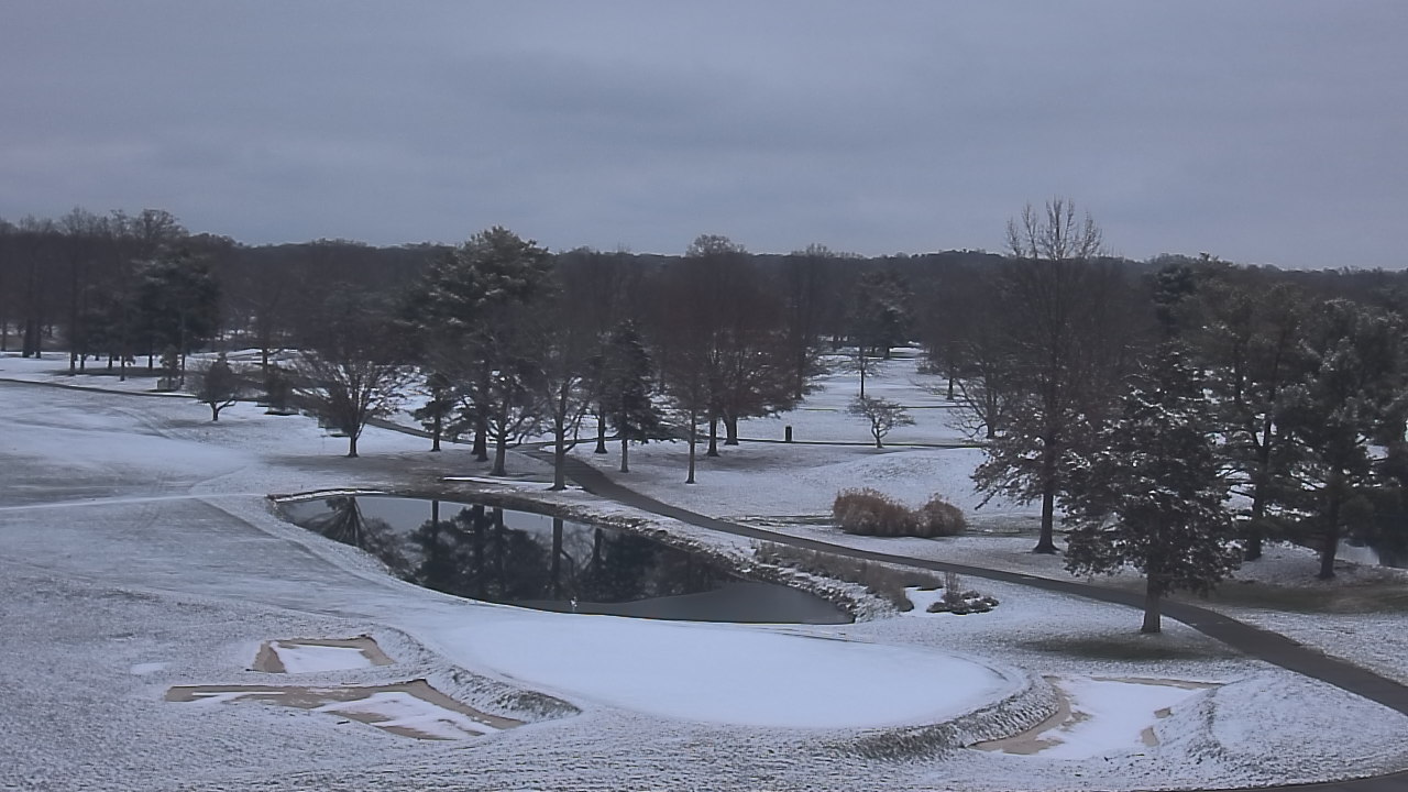 Thumbnail for current weather camera view from International Country Club in Chantilly, Virginia