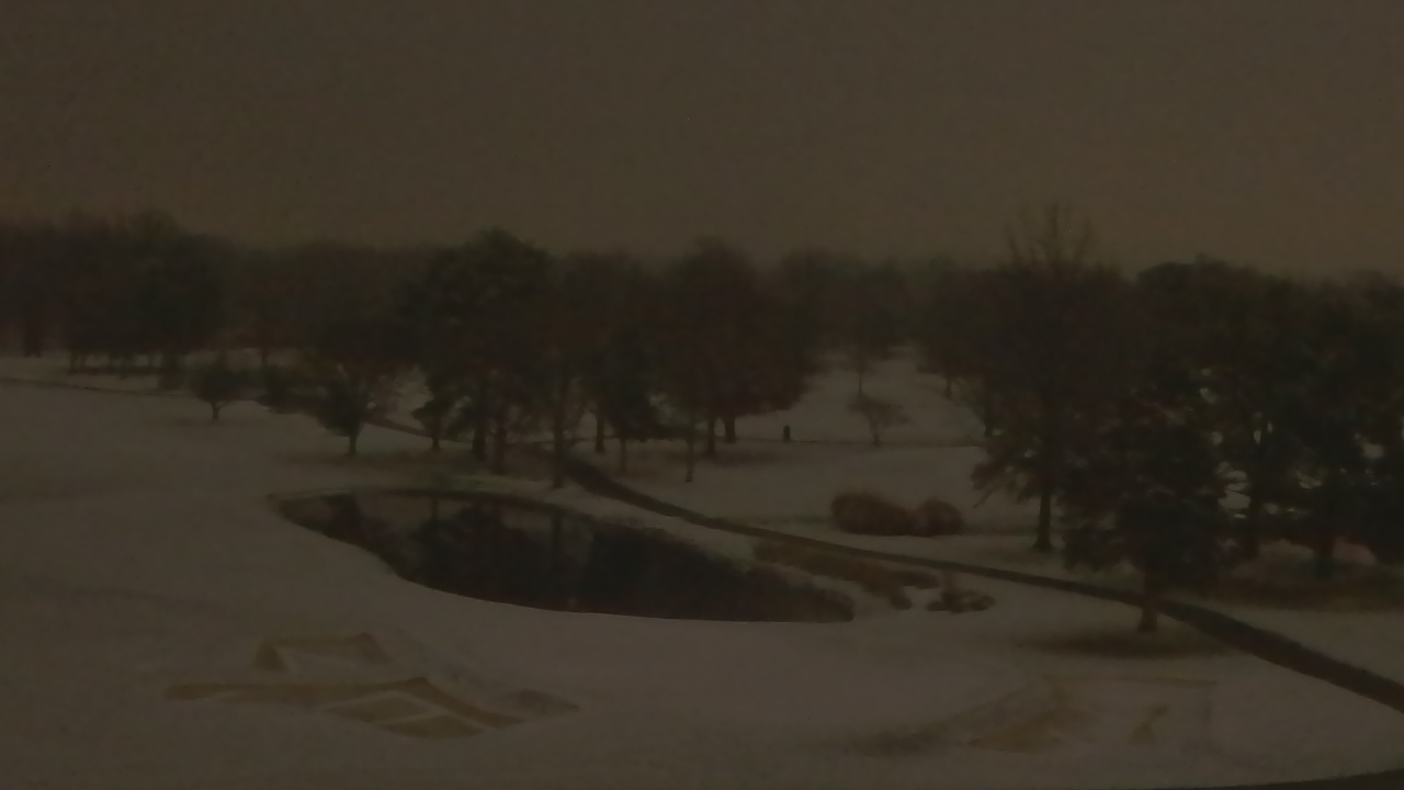 Thumbnail for current weather camera view from International Country Club in Chantilly, Virginia