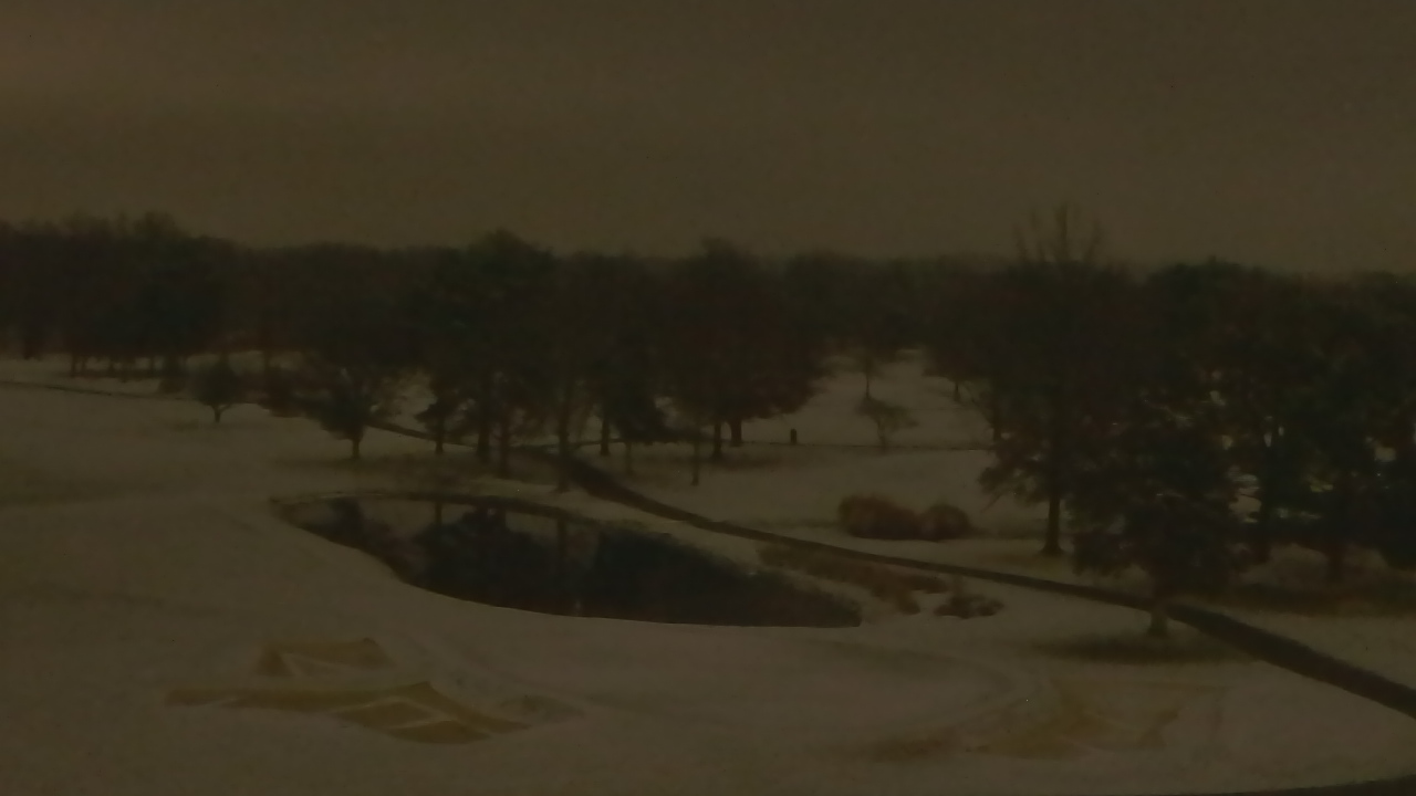 Thumbnail for current weather camera view from International Country Club in Chantilly, Virginia