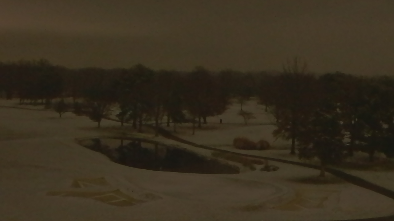 Thumbnail for current weather camera view from International Country Club in Chantilly, Virginia