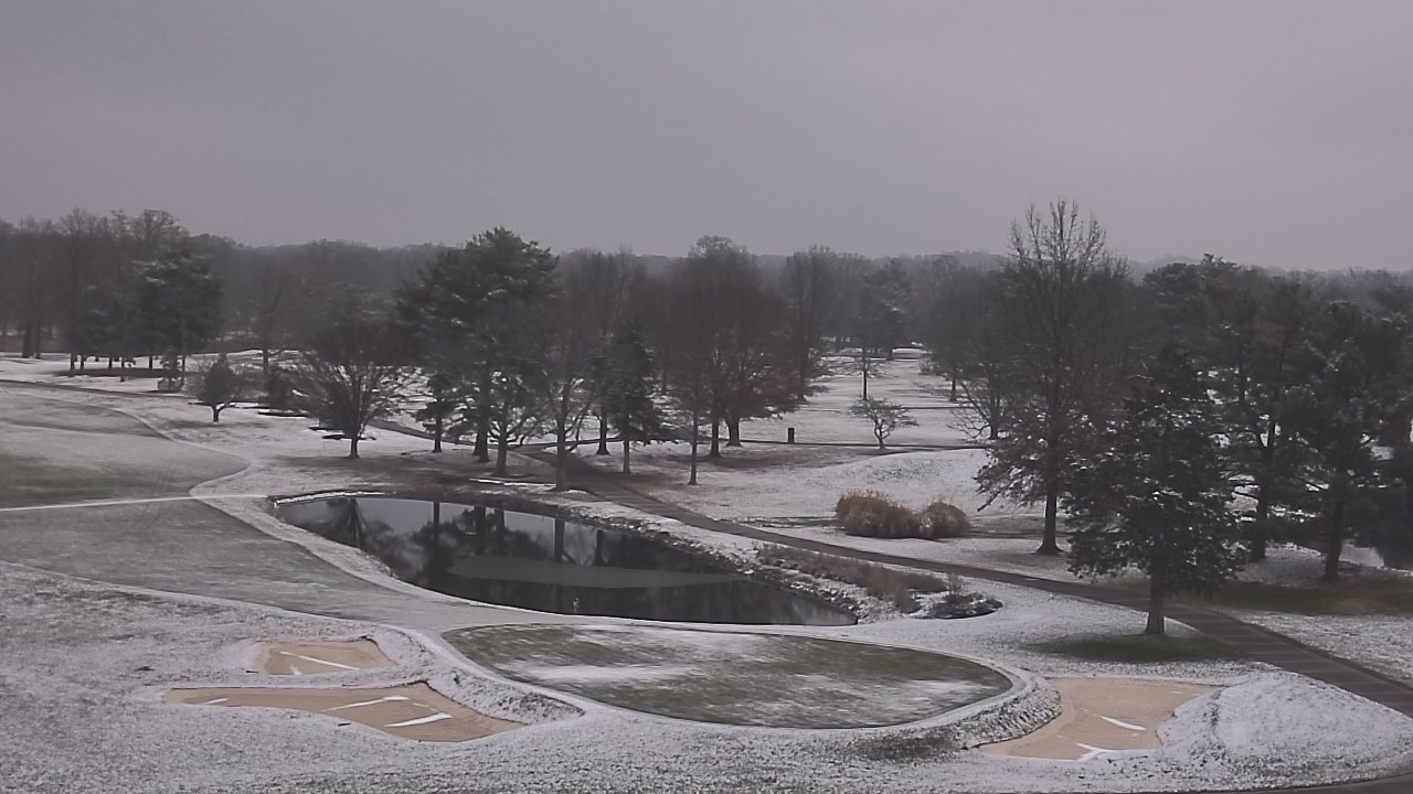 Thumbnail for current weather camera view from International Country Club in Chantilly, Virginia