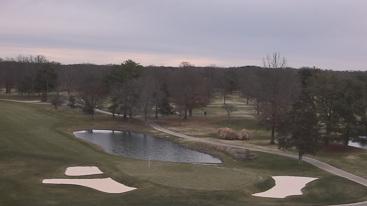 Thumbnail for current weather camera view from International Country Club in Chantilly, Virginia