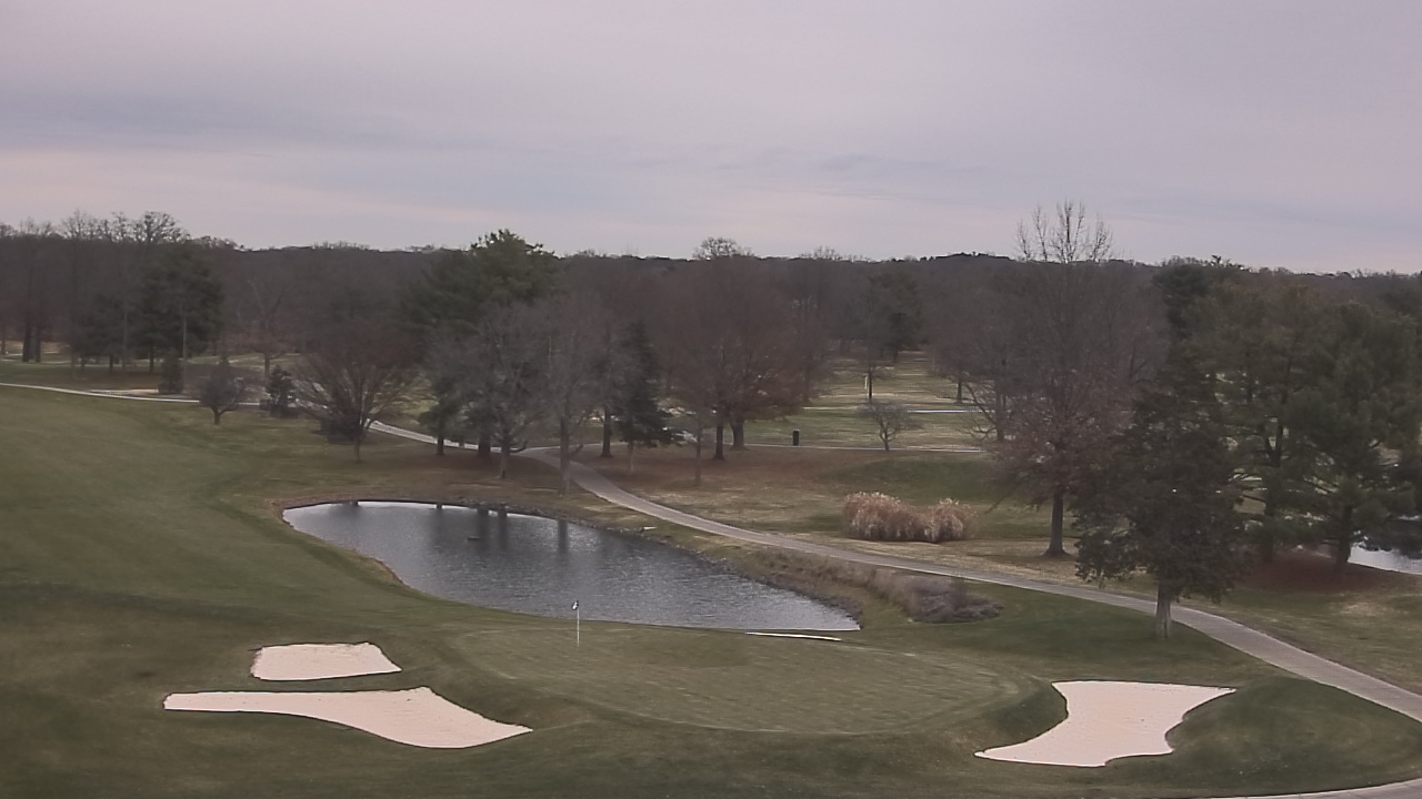 Thumbnail for current weather camera view from International Country Club in Chantilly, Virginia