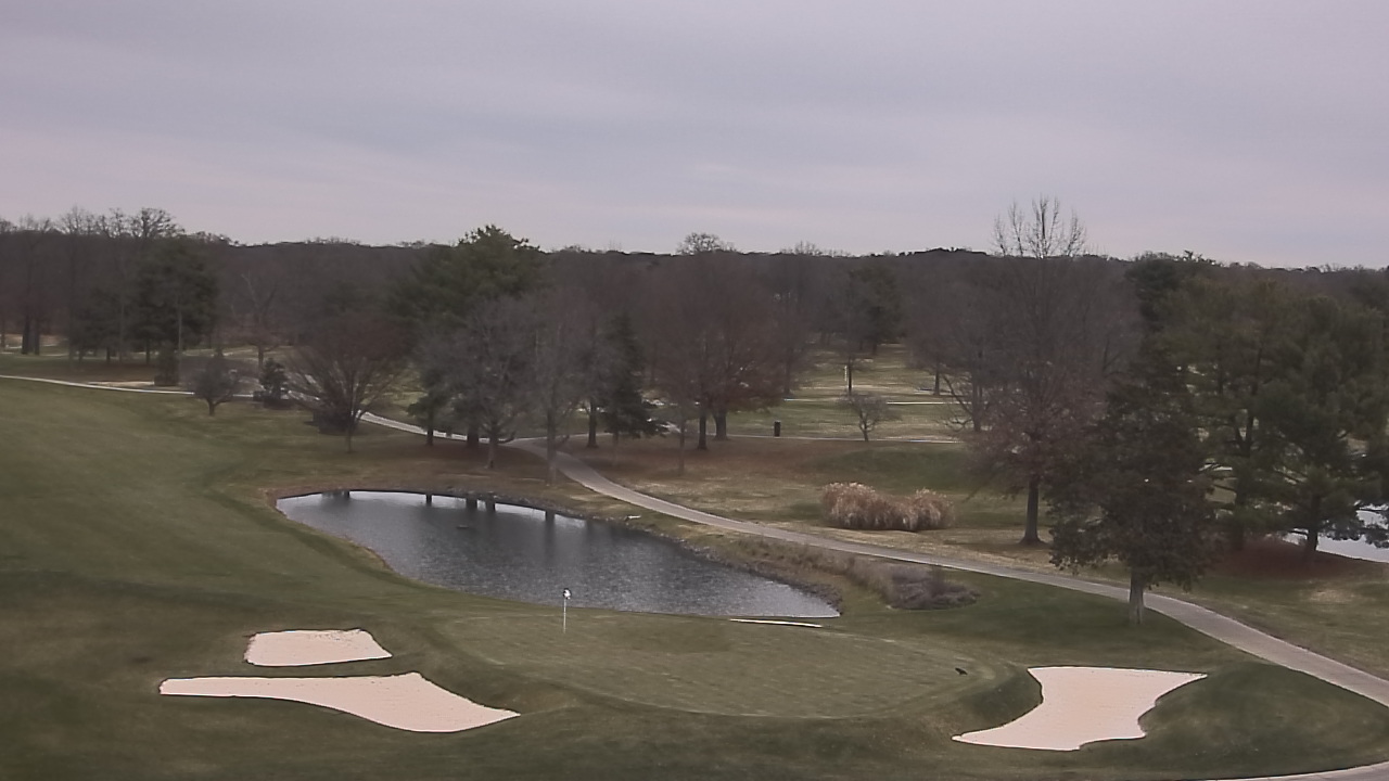 Thumbnail for current weather camera view from International Country Club in Chantilly, Virginia