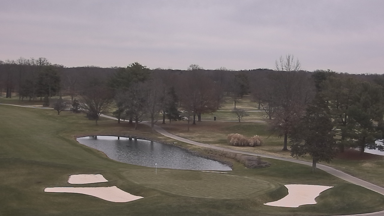 Thumbnail for current weather camera view from International Country Club in Chantilly, Virginia