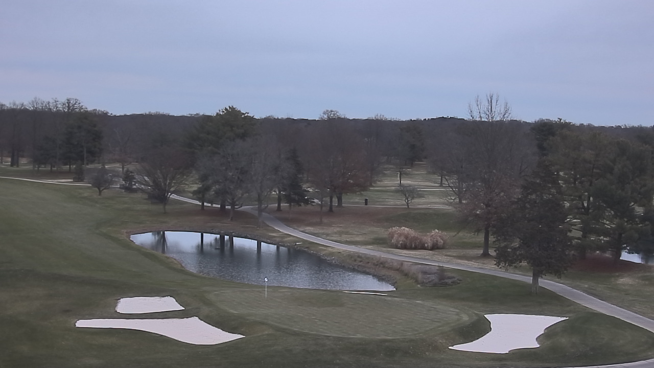 Thumbnail for current weather camera view from International Country Club in Chantilly, Virginia