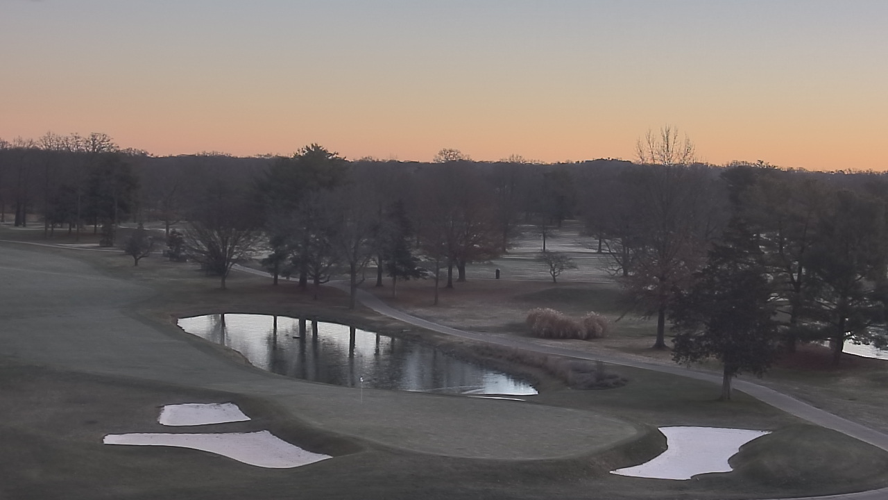 Thumbnail for current weather camera view from International Country Club in Chantilly, Virginia