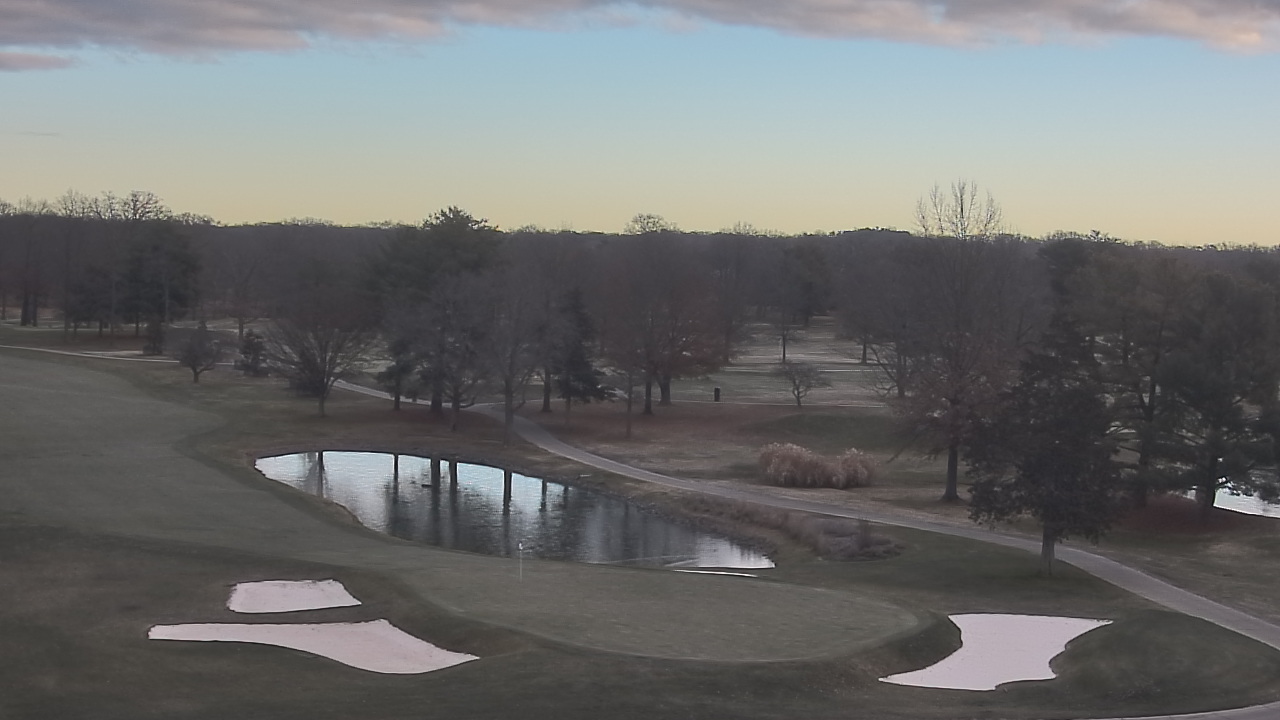 Thumbnail for current weather camera view from International Country Club in Chantilly, Virginia