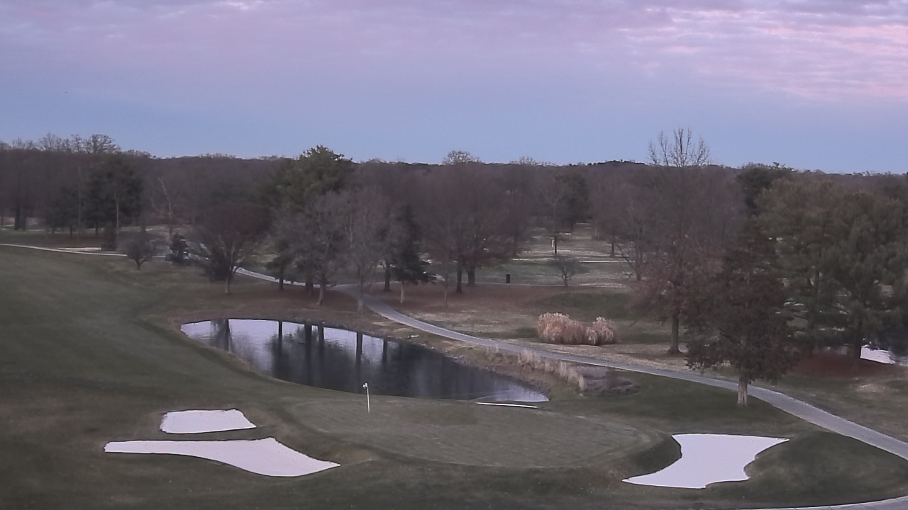 Thumbnail for current weather camera view from International Country Club in Chantilly, Virginia