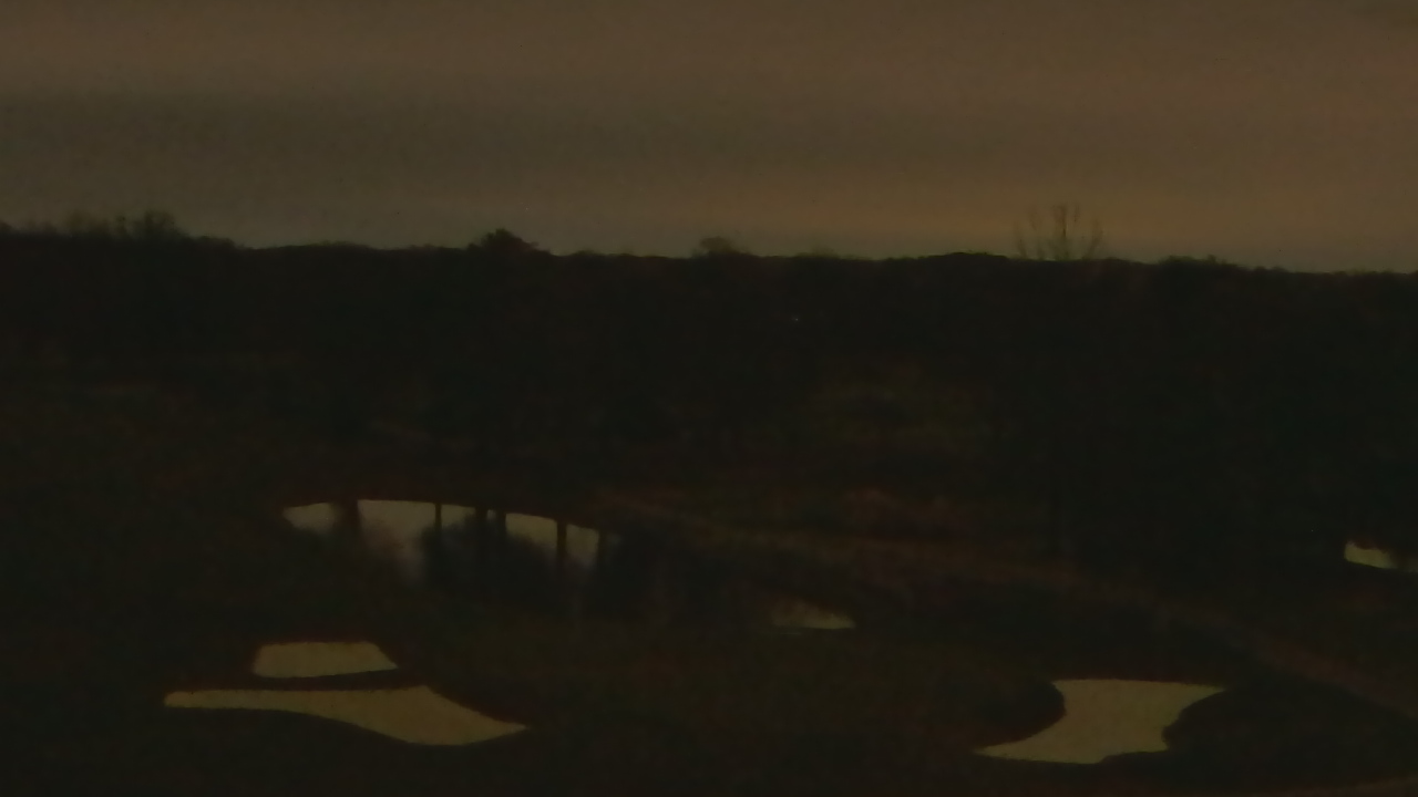 Thumbnail for current weather camera view from International Country Club in Chantilly, Virginia