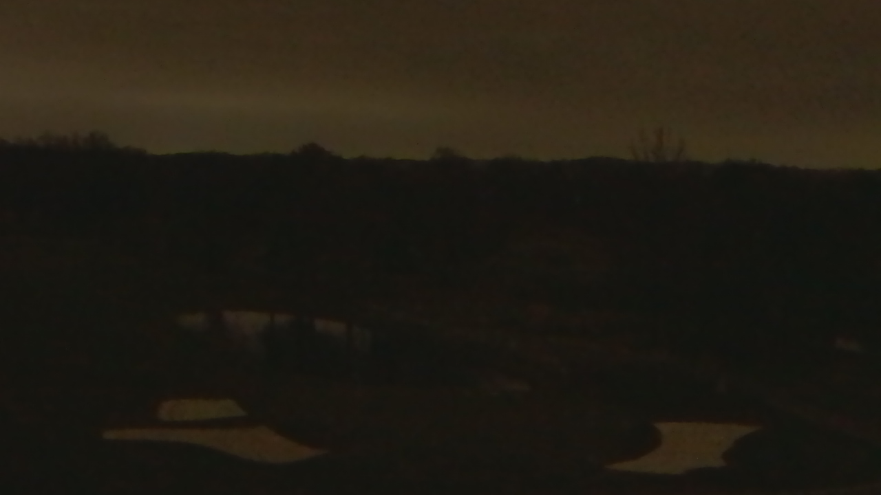 Thumbnail for current weather camera view from International Country Club in Chantilly, Virginia